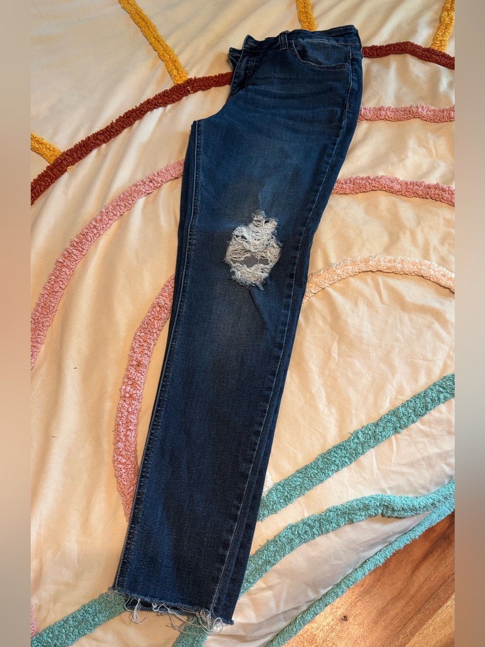 Women's Dark Blue Distressed Skinny Jeans